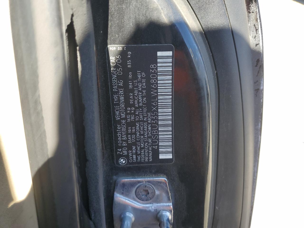 2006 BMW Z4 VIN 4USBU335X6LW68038 Copart auction photo, minor dent/scratches damage thumbnail 12