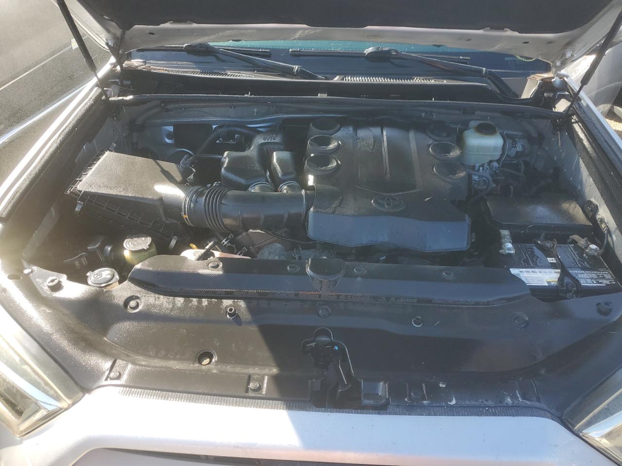 2015 Toyota 4Runner VIN JTEBU5JR2F5240780 Copart auction photo, water/flood / minor dent/scratches damage thumbnail 12