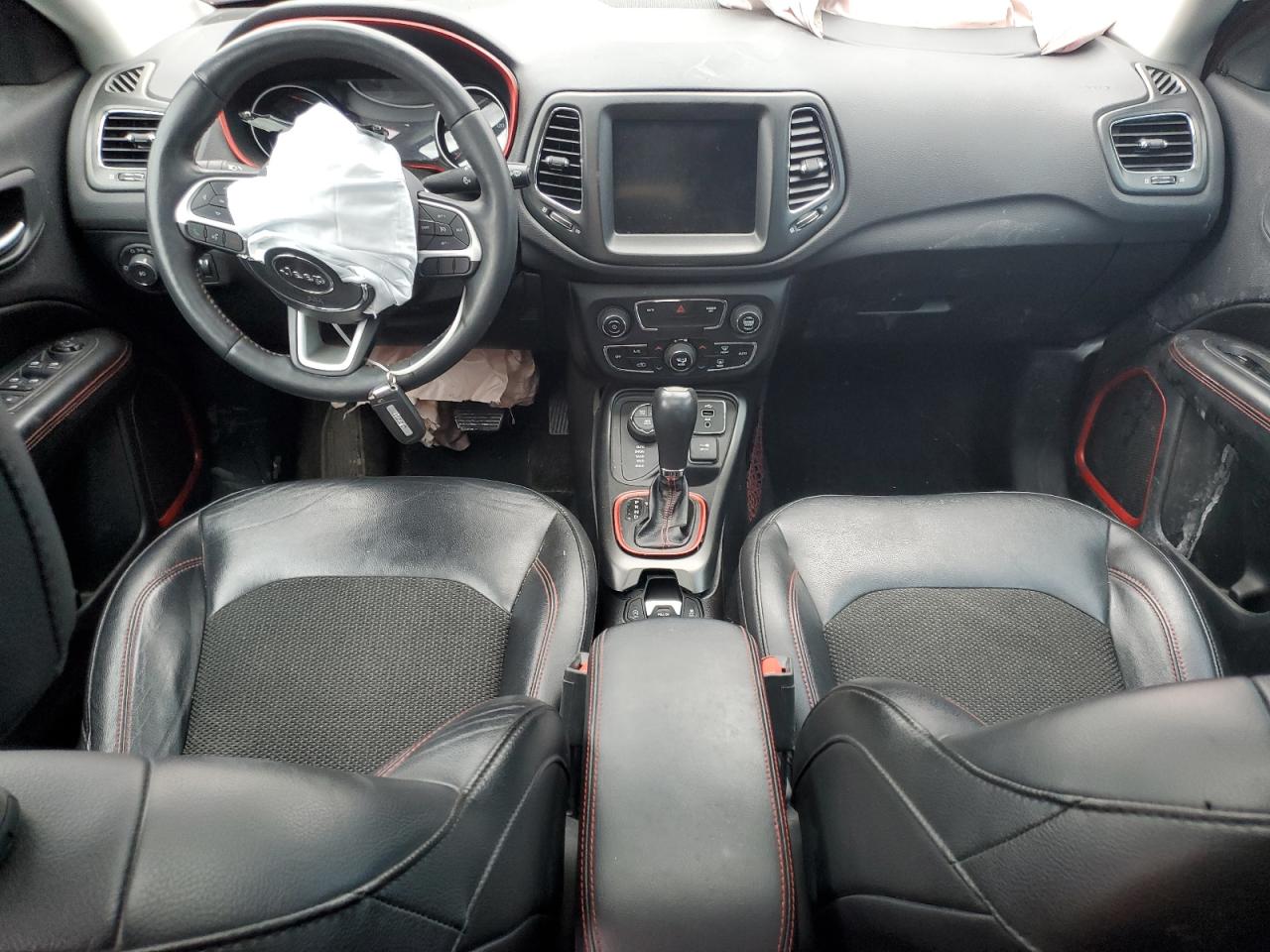 2018 Jeep Compass VIN 3C4NJDDB4JT337457 Copart auction photo, side damage thumbnail 8