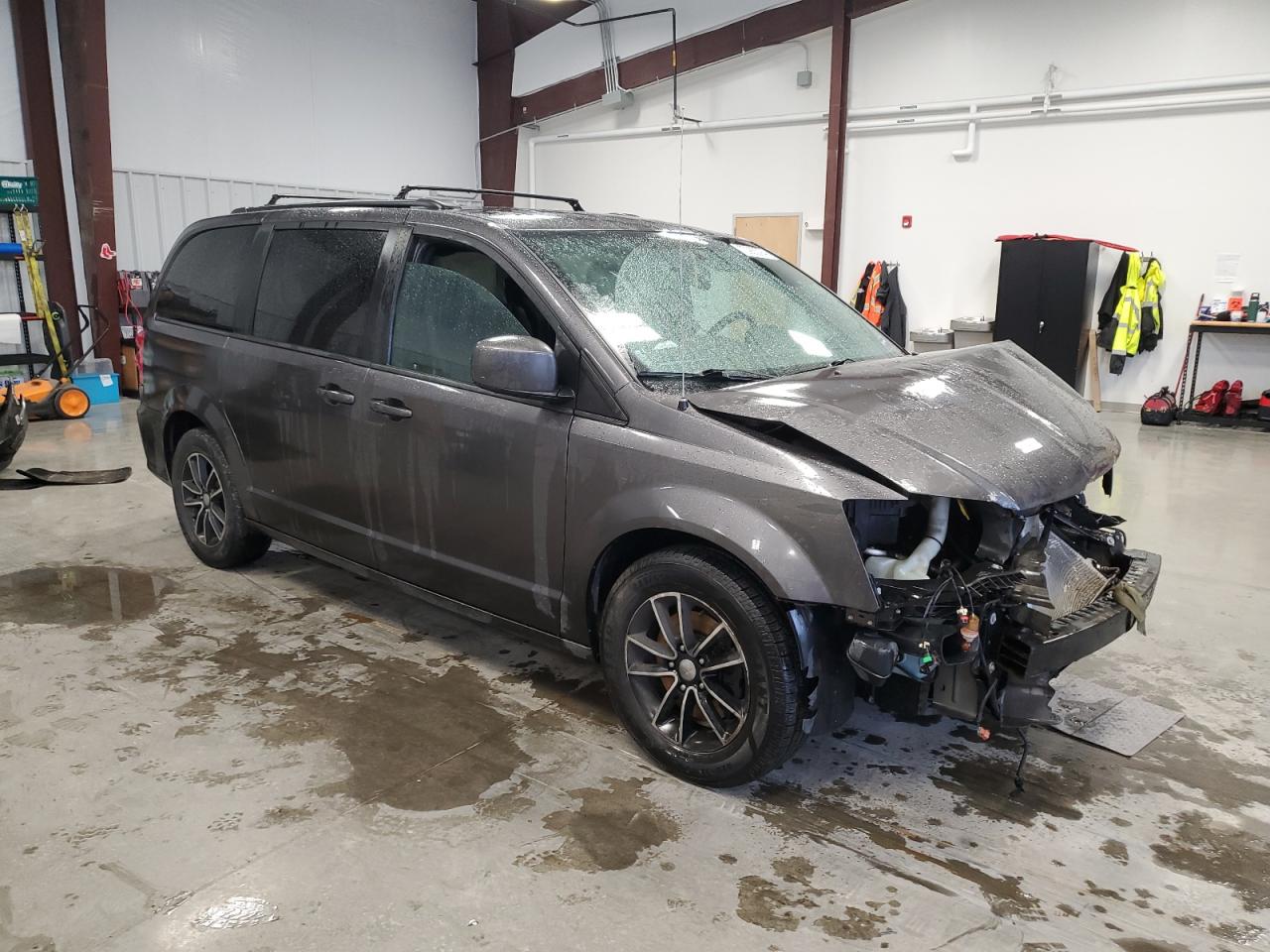 2018 Dodge Caravan VIN 2C4RDGEG2JR250518 Copart auction photo, front end damage thumbnail 4