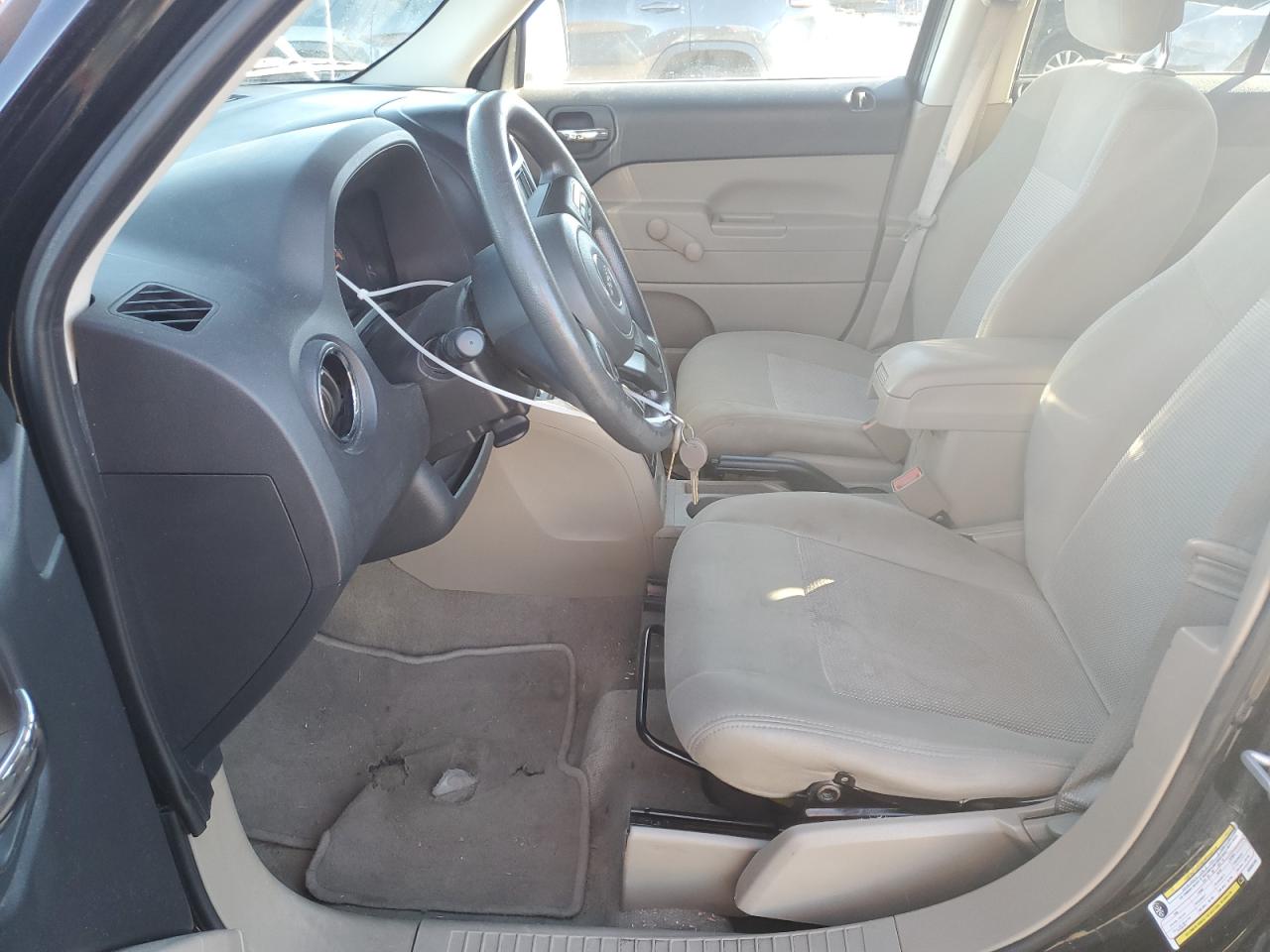 2016 Jeep Liberty (Patriot) VIN 1C4NJRBB7GD559165 Copart auction photo, hail damage thumbnail 7