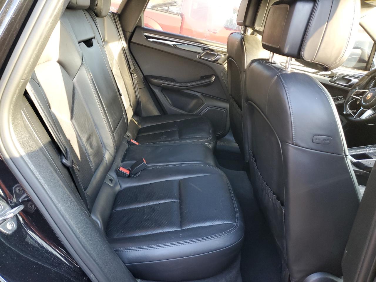 2017 Porsche Macan VIN WP1AB2A5XHLB18411 Copart auction photo, minor dent/scratches damage thumbnail 11