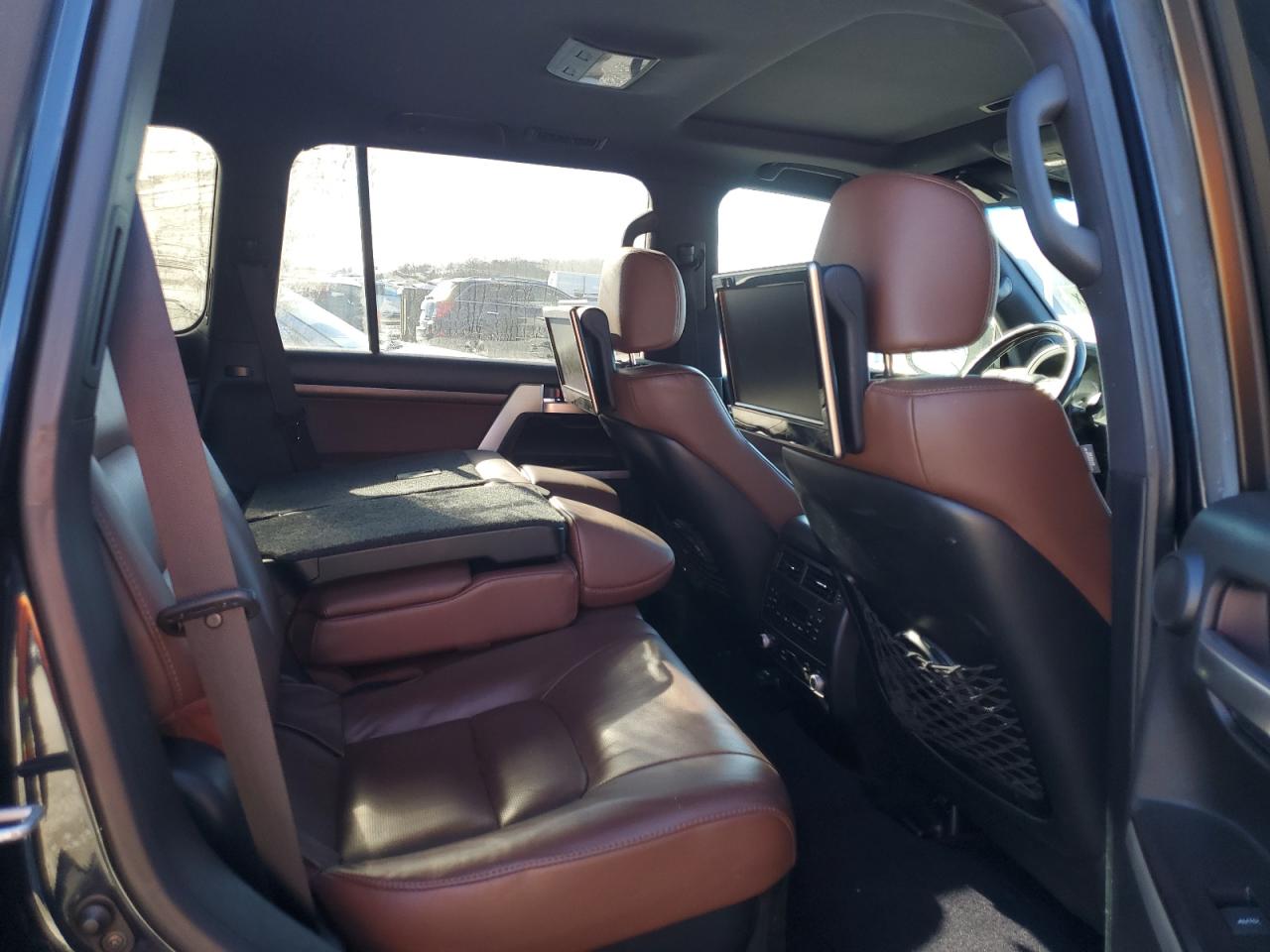 2016 Toyota Land Cruiser VIN JTMCY7AJ4G4041899 Copart auction photo, burn damage thumbnail 11