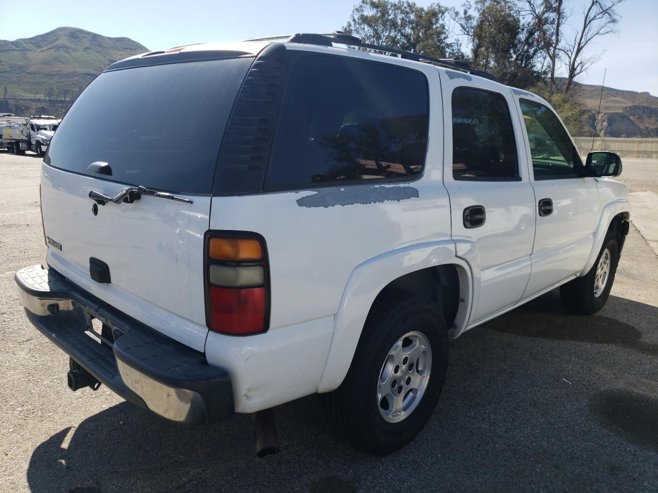 2006 Chevrolet Tahoe VIN 1GNEC13T56J100128 Copart auction photo, side damage thumbnail 3
