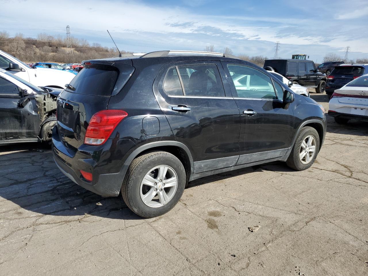 2020 Chevrolet Trax VIN KL7CJLSB4LB092357 Copart auction photo, minor dent/scratches damage thumbnail 3