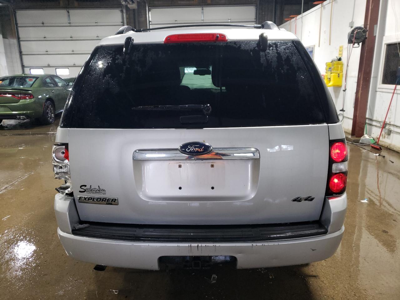 2010 Ford Explorer VIN 1FMEU7DE9AUA72877 Copart auction photo, front end / rear end damage thumbnail 6