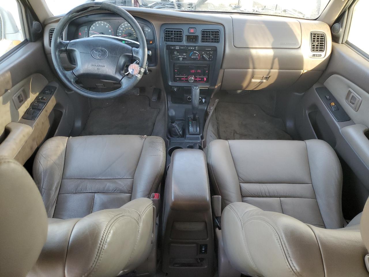 2000 Toyota 4Runner VIN JT3HN86R5Y0297162 Copart auction photo, vandalism damage thumbnail 8
