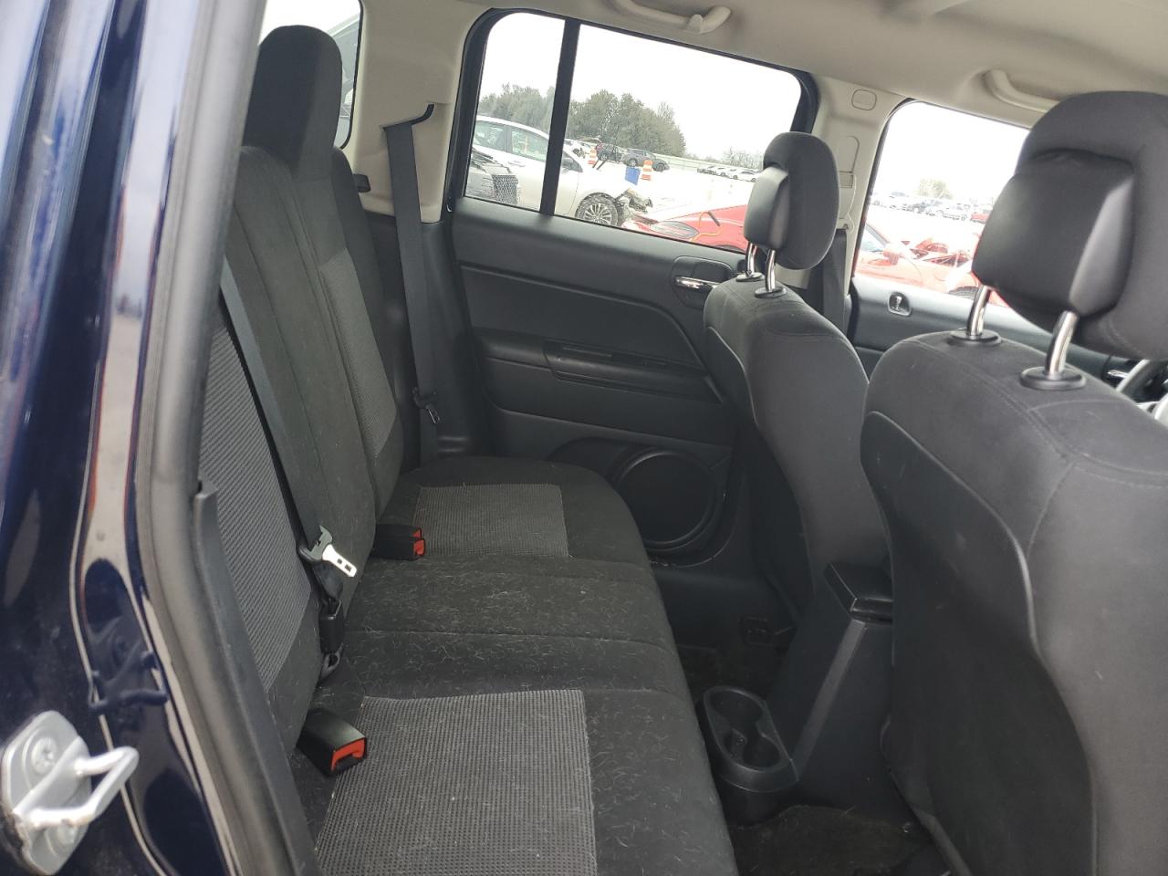2015 Jeep Liberty (Patriot) VIN 1C4NJRBBXFD248893 Copart auction photo, minor dent/scratches damage thumbnail 11