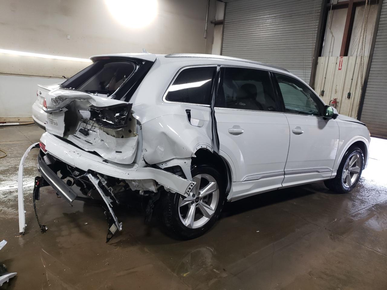 2024 Audi Q7 VIN WA1LCBF75RD000760 Copart auction photo, rear end / front end damage thumbnail 3