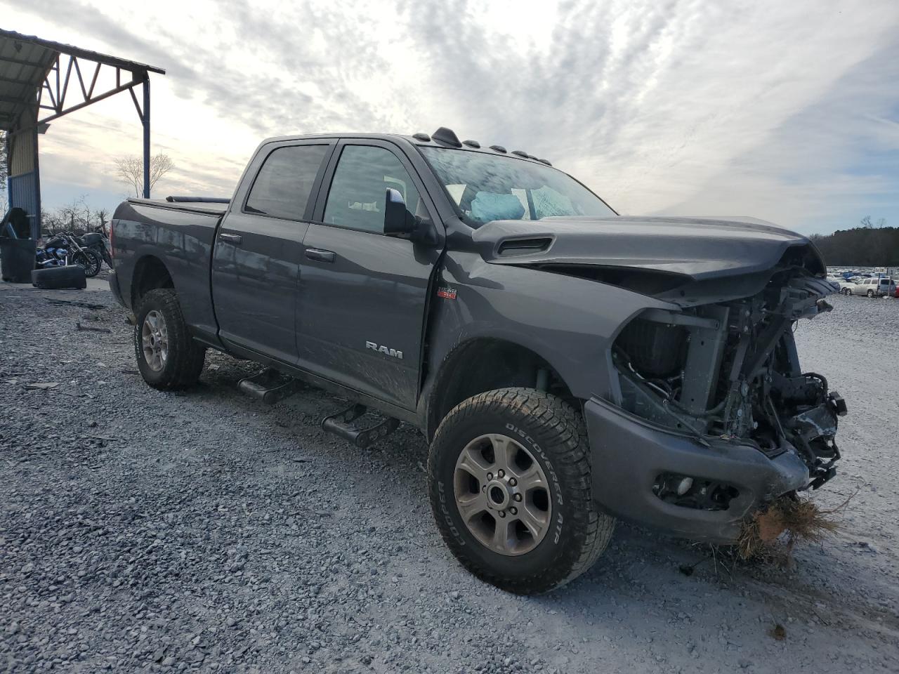 2019 RAM 2500 VIN 3C6UR5DJ0KG514296 Copart auction photo, front end / side damage thumbnail 4