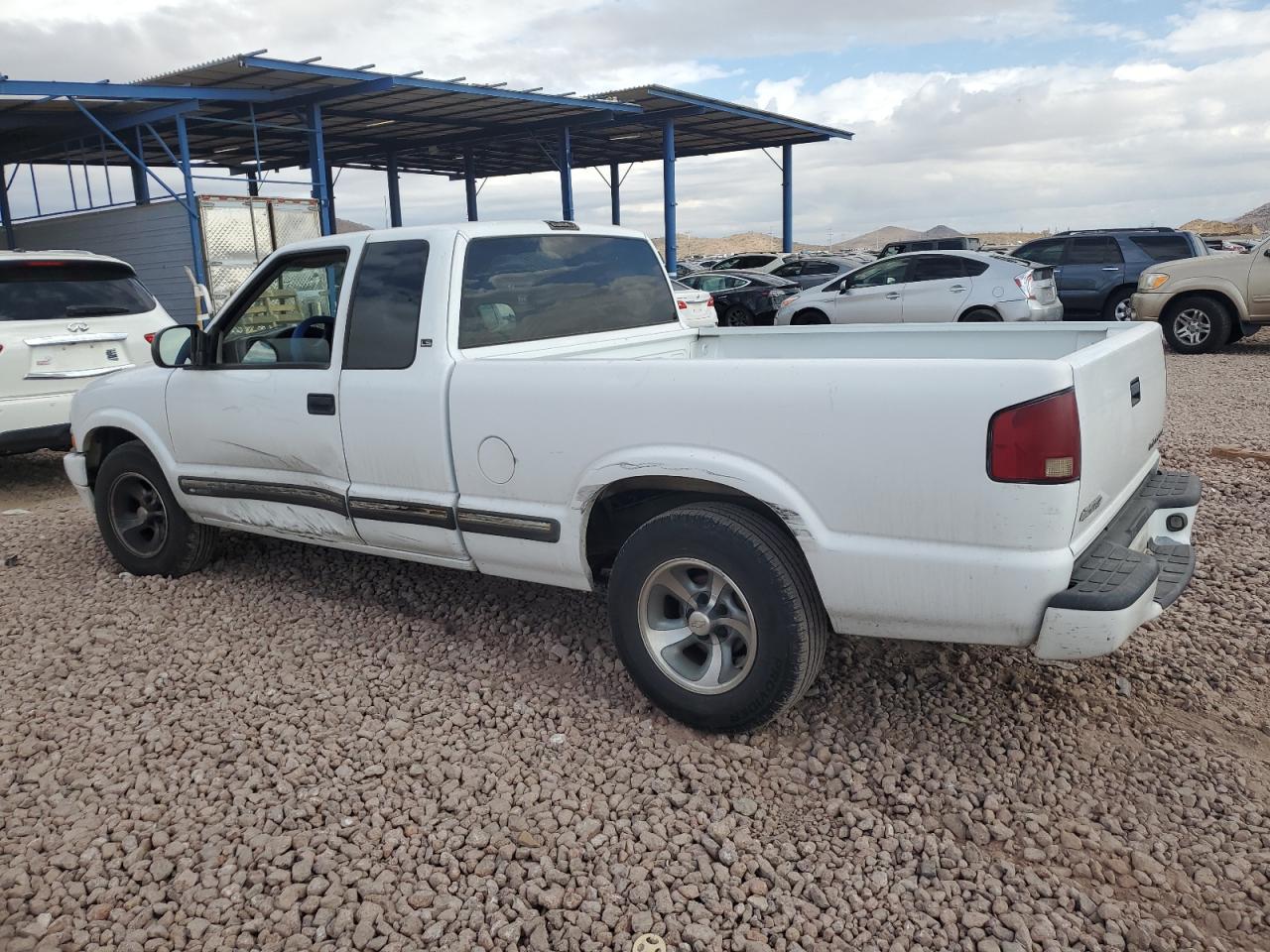 2001 Chevrolet S-10 Pickup VIN 1GCCS195718133904 Copart auction photo, side damage thumbnail 2
