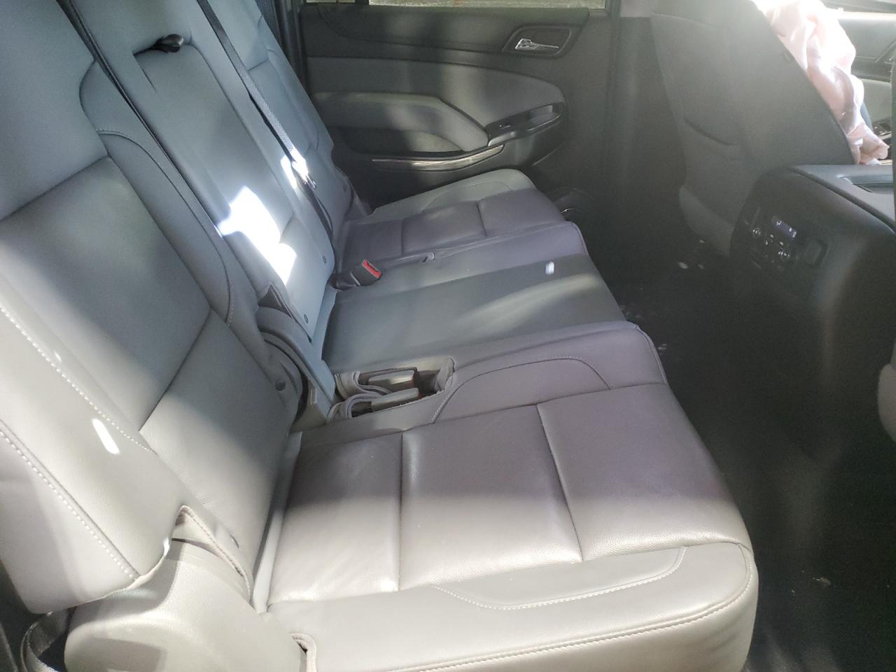 2020 Chevrolet Suburban VIN 1GNSKHKC1LR211787 Copart auction photo, side damage thumbnail 11
