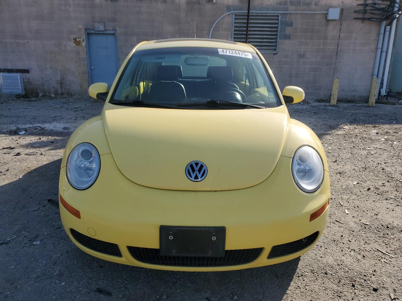 2007 Volkswagen Beetle VIN 3VWRW31C47M513112 Copart auction photo, rear end / minor dent/scratches damage thumbnail 5