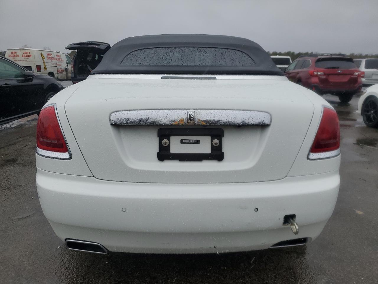 2019 Rolls-Royce Dawn VIN SCA666D53KU118094 Copart auction photo, front end damage thumbnail 6
