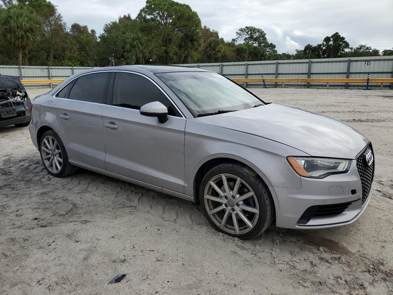 2015 Audi A3 VIN WAUEFGFF5F1142854 Copart auction photo, water/flood / minor dent/scratches damage thumbnail 4