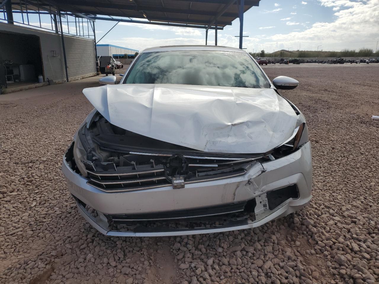 2017 Volkswagen Passat VIN 1VWBT7A38HC073951 Copart auction photo, front end damage thumbnail 5