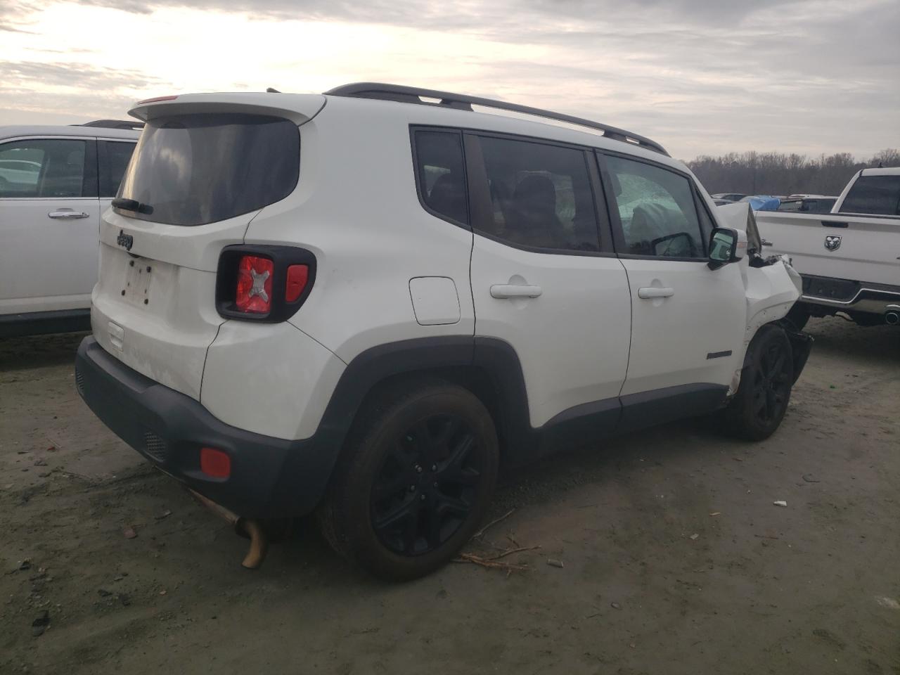2018 Jeep Renegade VIN ZACCJABB5JPH96576 Copart auction photo, all over damage thumbnail 3