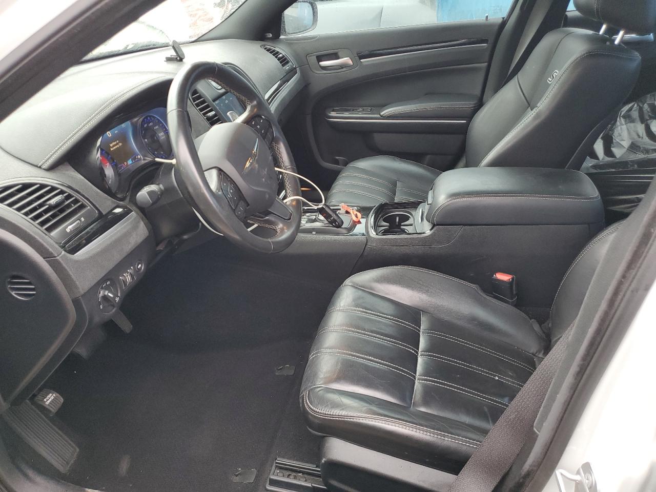 2019 Chrysler 300 VIN 2C3CCABT9KH704895 Copart auction photo, rear end / front end damage thumbnail 7