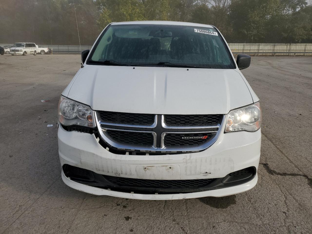 2016 Dodge Caravan VIN 2C4RDGBG0GR350548 Copart auction photo, front end damage thumbnail 5