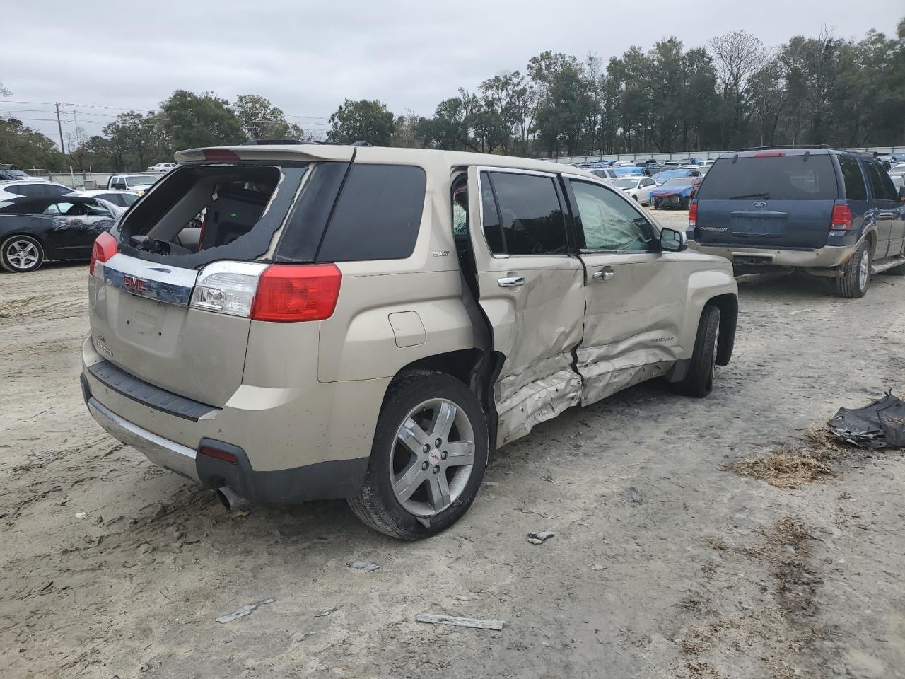 2012 GMC Terrain VIN 2GKFLWE58C6339968 Copart auction photo, rollover damage thumbnail 3