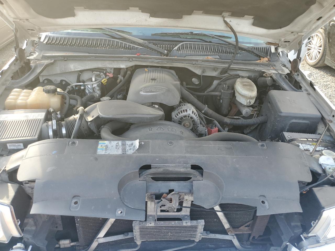 2003 Chevrolet Silverado VIN 1GCEC19T93E211964 Copart auction photo, mechanical / front end damage thumbnail 11