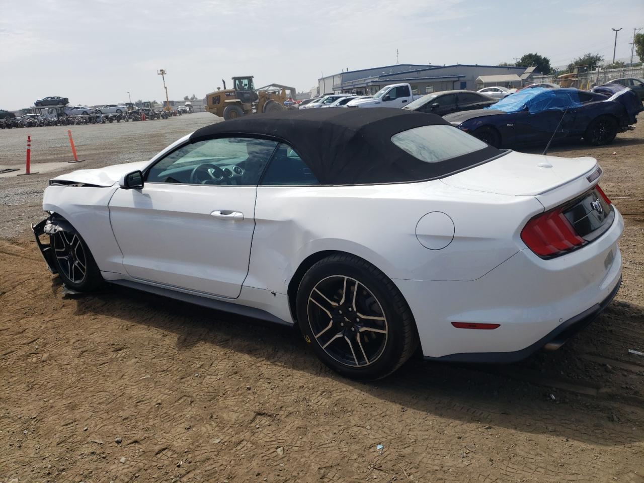 2020 Ford Mustang VIN 1FATP8UH1L5185986 Copart auction photo, front end damage thumbnail 2