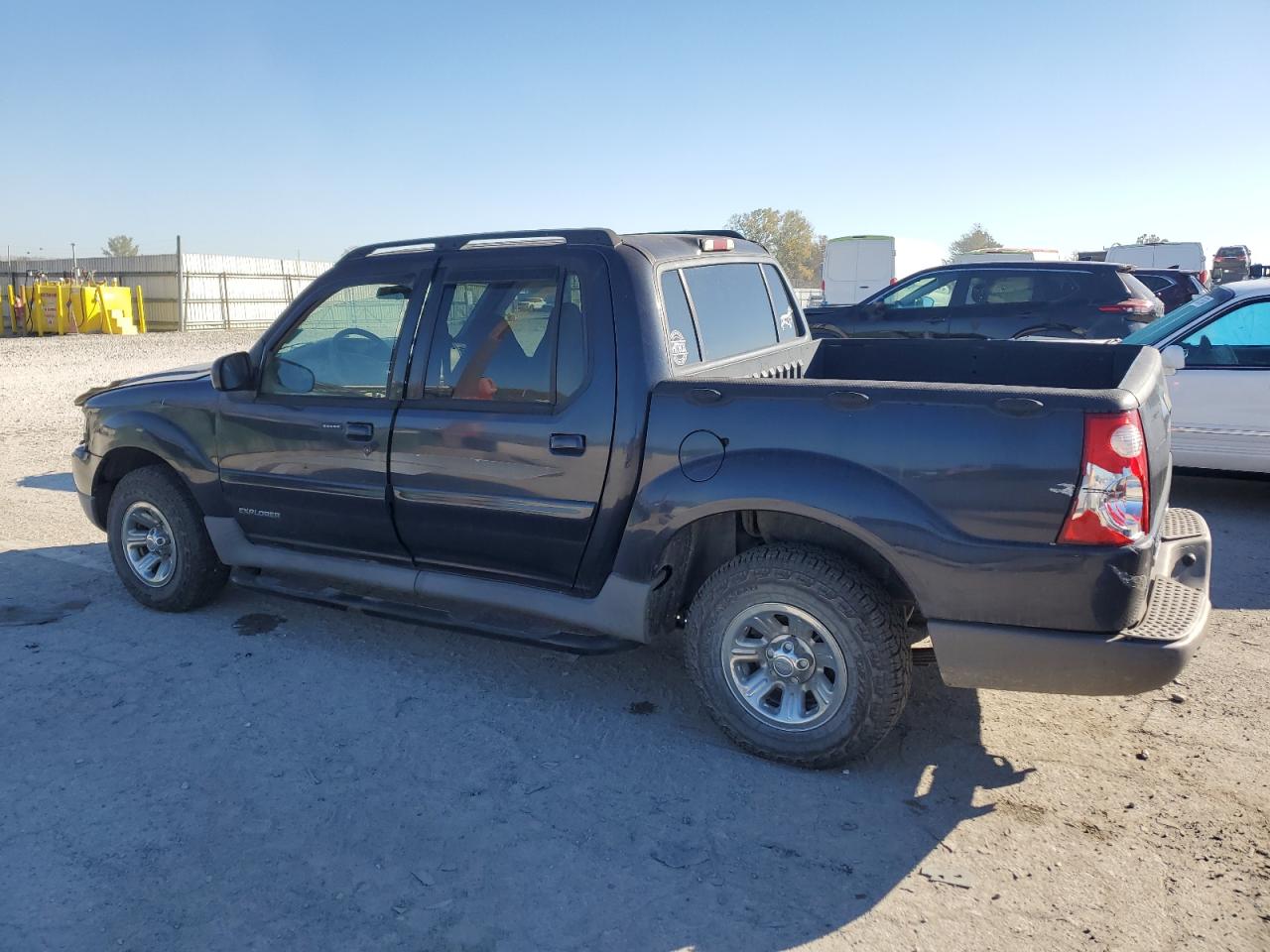 2001 Ford Explorer VIN 1FMZU77E51UA37203 Copart auction photo, front end / rear end damage thumbnail 2