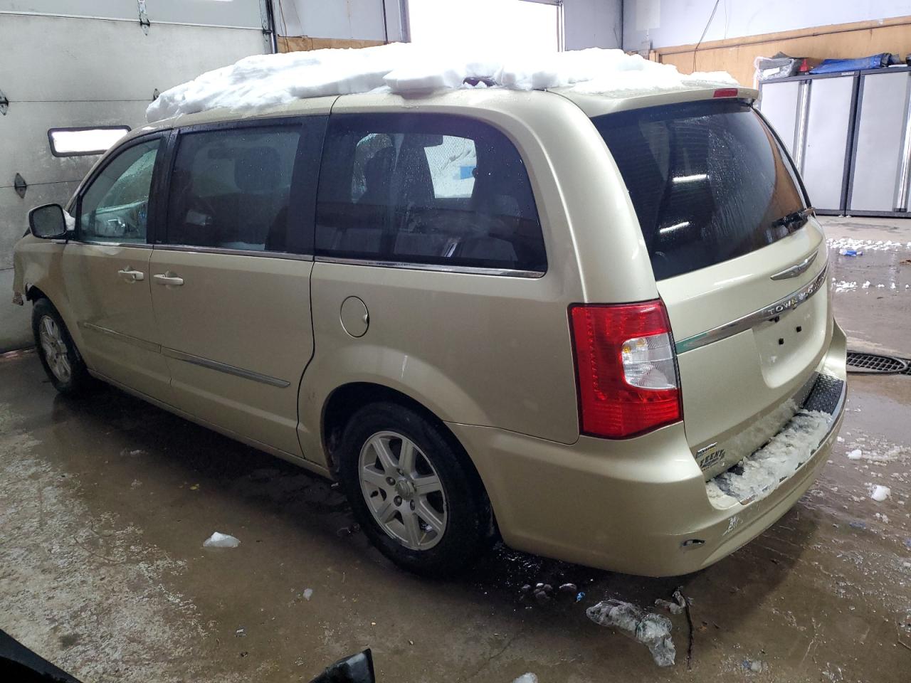 2011 Chrysler Town & Country VIN 2A4RR5DG3BR665768 Copart auction photo, front end damage thumbnail 2