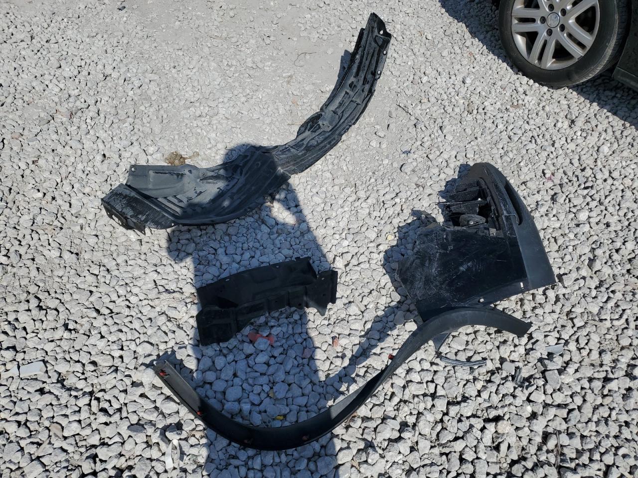 2018 Mitsubishi Outlander VIN JA4AP4AW3JZ009700 Copart auction photo, front end / minor dent/scratches damage thumbnail 13