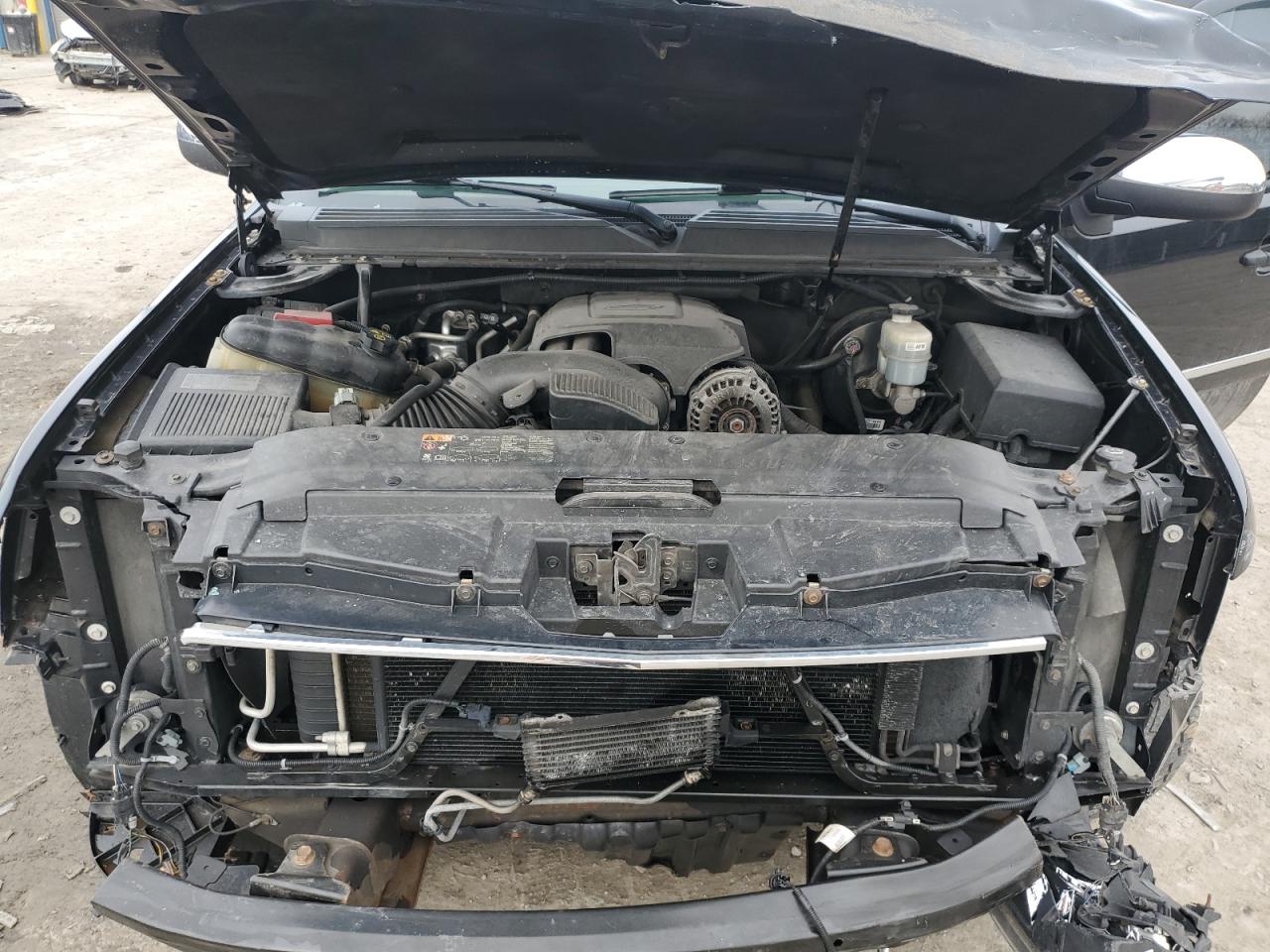 2012 Chevrolet Suburban VIN 1GNSKKE71CR181279 Copart auction photo, front end damage thumbnail 12