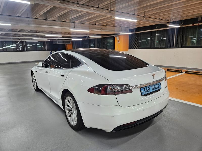 2020 Tesla Model s VIN 5YJSA1E2XLF406699 Encar auction photo thumbnail 4