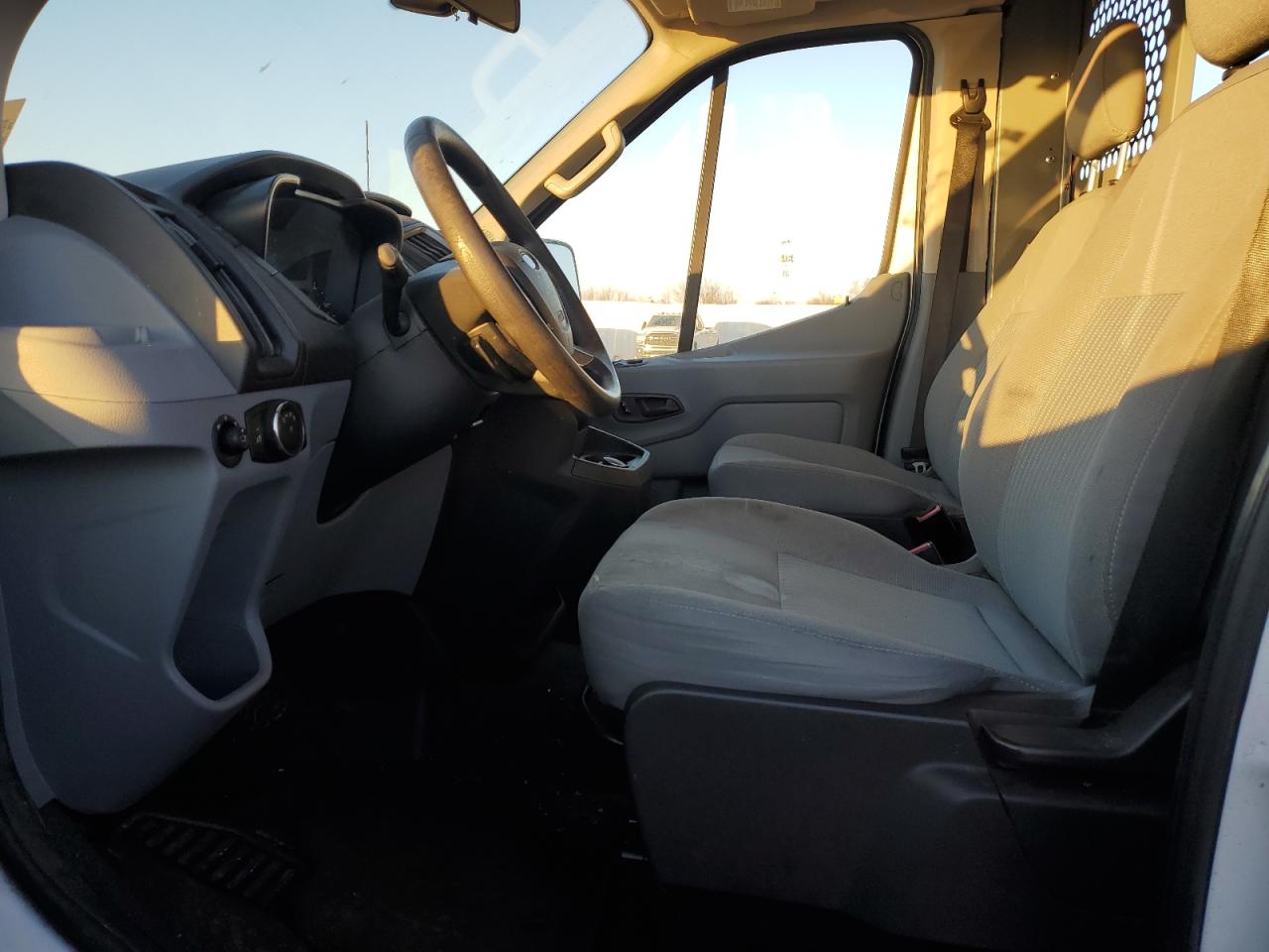2017 Ford Transit VIN 1FBAX2XM6HKA08385 Copart auction photo, side / minor dent/scratches damage thumbnail 7