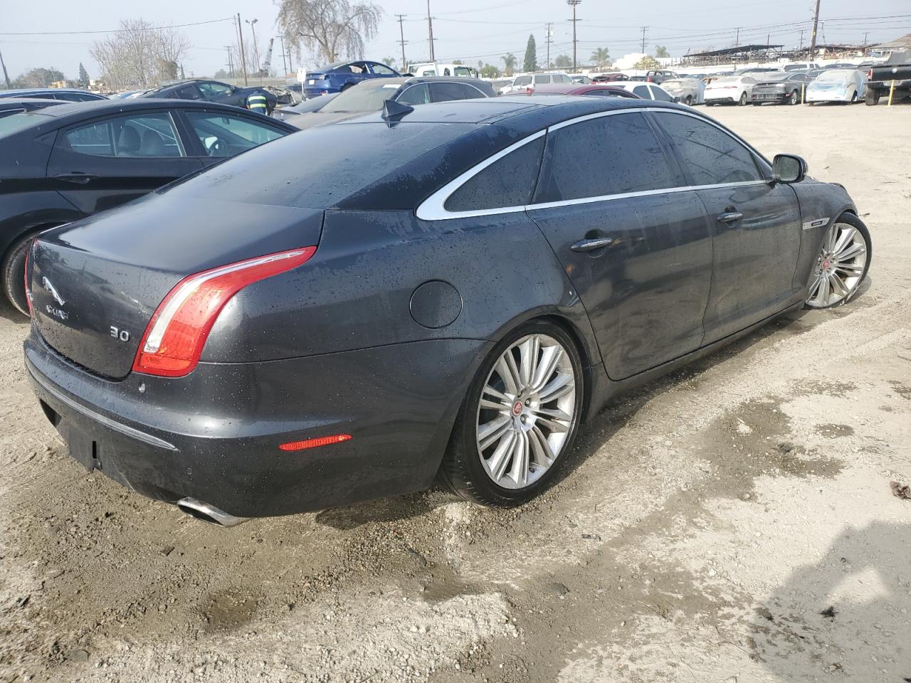 2015 Jaguar XJ VIN SAJWA2GZ3F8V83991 Copart auction photo, burn - engine / missing/altered vin damage thumbnail 3