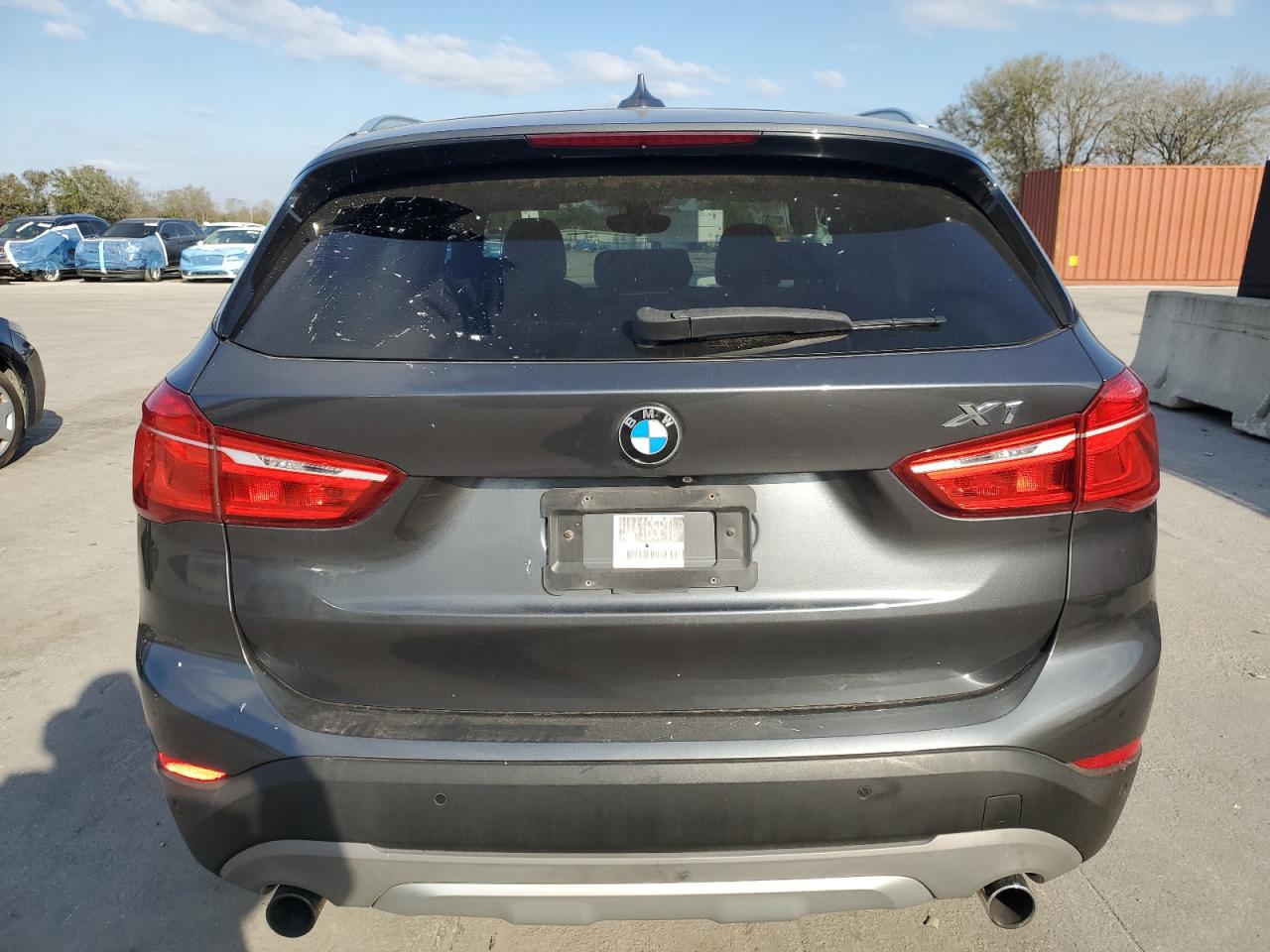 2017 BMW X1 VIN WBXHT3C30H5F76175 Copart auction photo, side / front end damage thumbnail 6