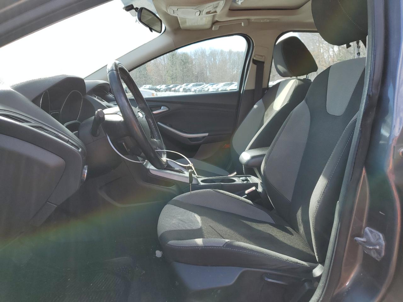 2012 Ford Focus VIN 1FAHP3F29CL402052 Copart auction photo, minor dent/scratches damage thumbnail 7
