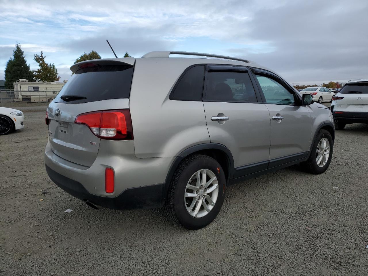 2014 KIA Sorento VIN 5XYKT3A68EG492069 Copart auction photo, front end damage thumbnail 3