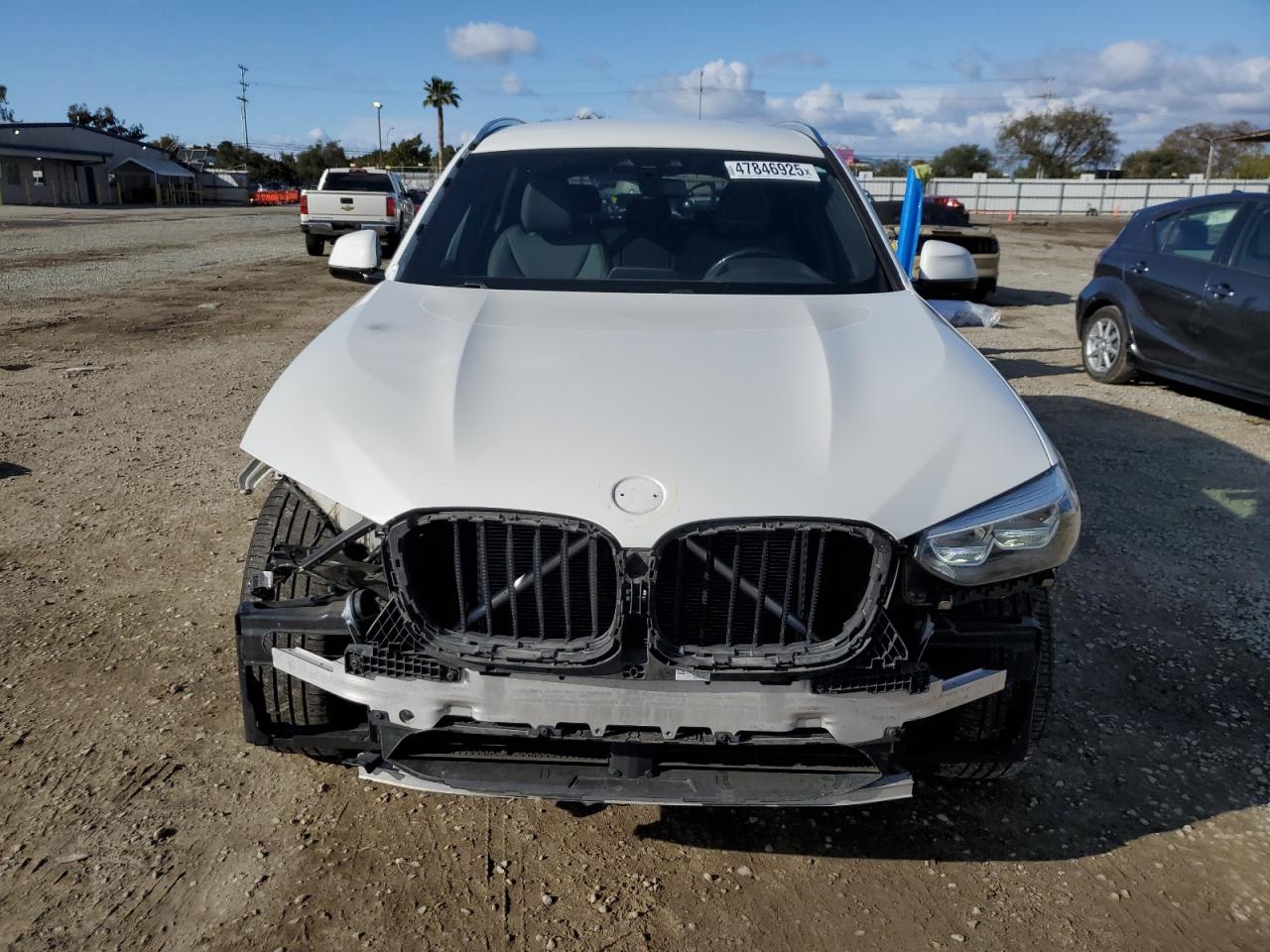 2019 BMW X3 VIN 5UXTR7C5XKLE96396 Copart auction photo, front end damage thumbnail 5