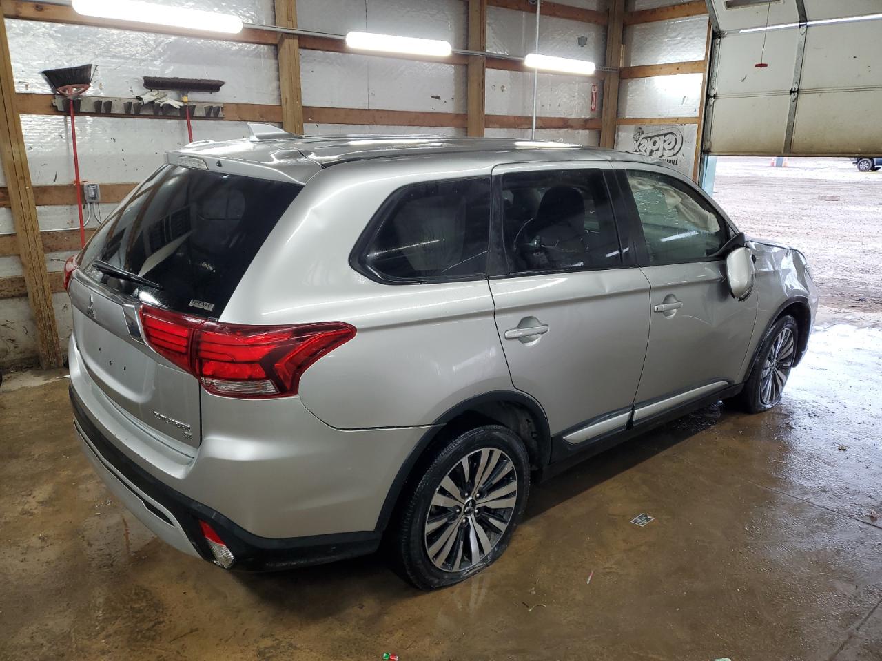 2019 Mitsubishi Outlander VIN JA4AZ3A39KZ045662 Copart auction photo, rollover damage thumbnail 3