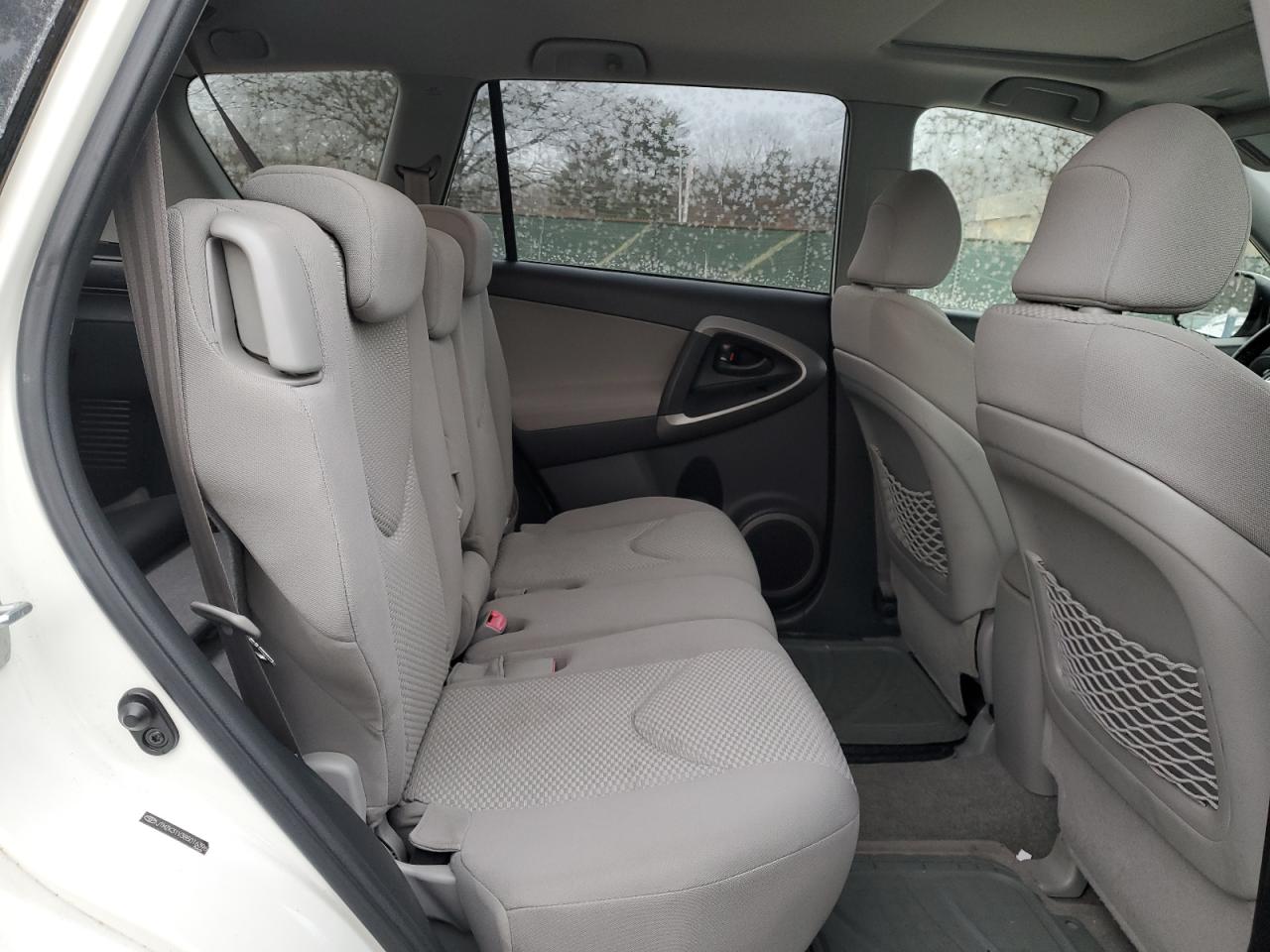 2008 Toyota RAV 4 VIN JTMZK31V385016396 Copart auction photo, rear end / minor dent/scratches damage thumbnail 11