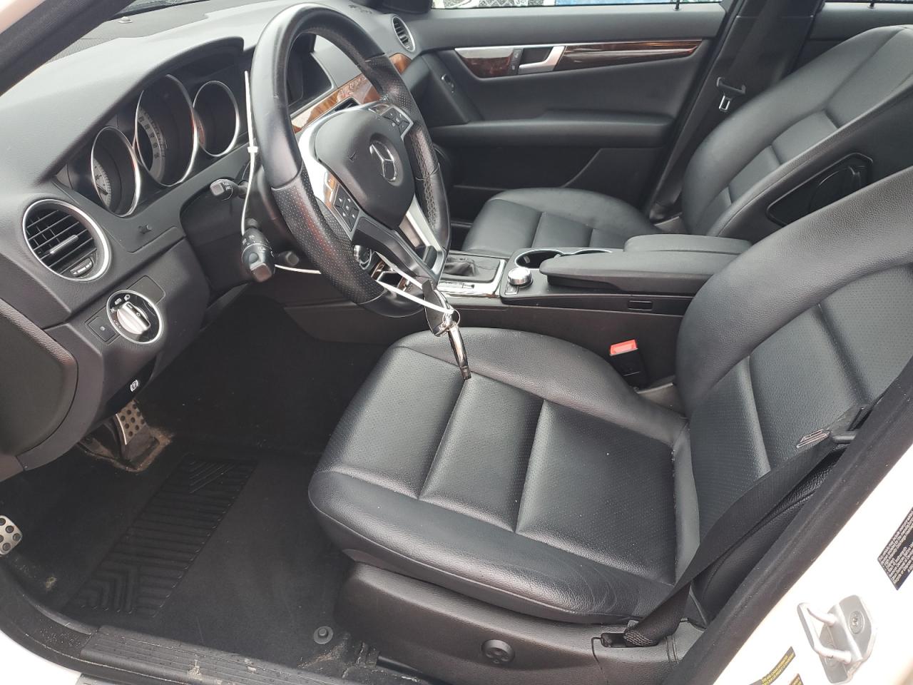 2012 Mercedes-Benz C-klasse VIN WDDGF8BB0CR209464 Copart auction photo, mechanical damage thumbnail 7
