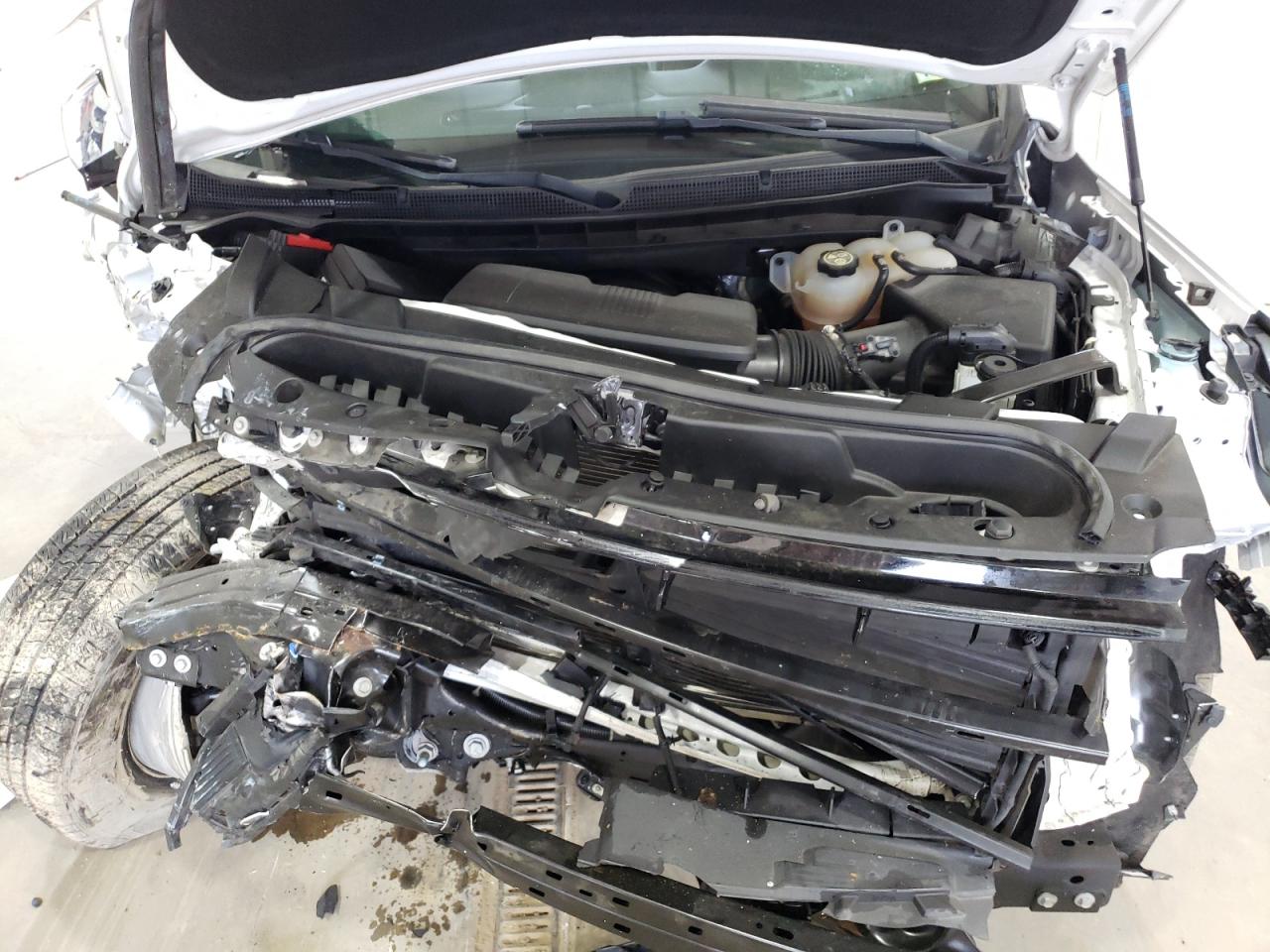 2022 Chevrolet Suburban VIN 1GNSKFKD5NR209251 Copart auction photo, all over / undercarriage damage thumbnail 13