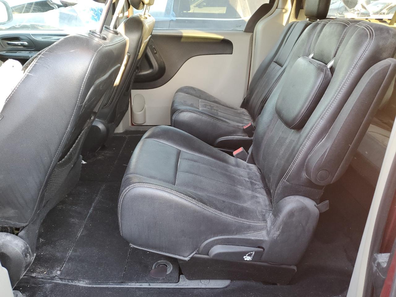 2012 Chrysler Town & Country VIN 2C4RC1BGXCR275979 Copart auction photo, side damage thumbnail 11