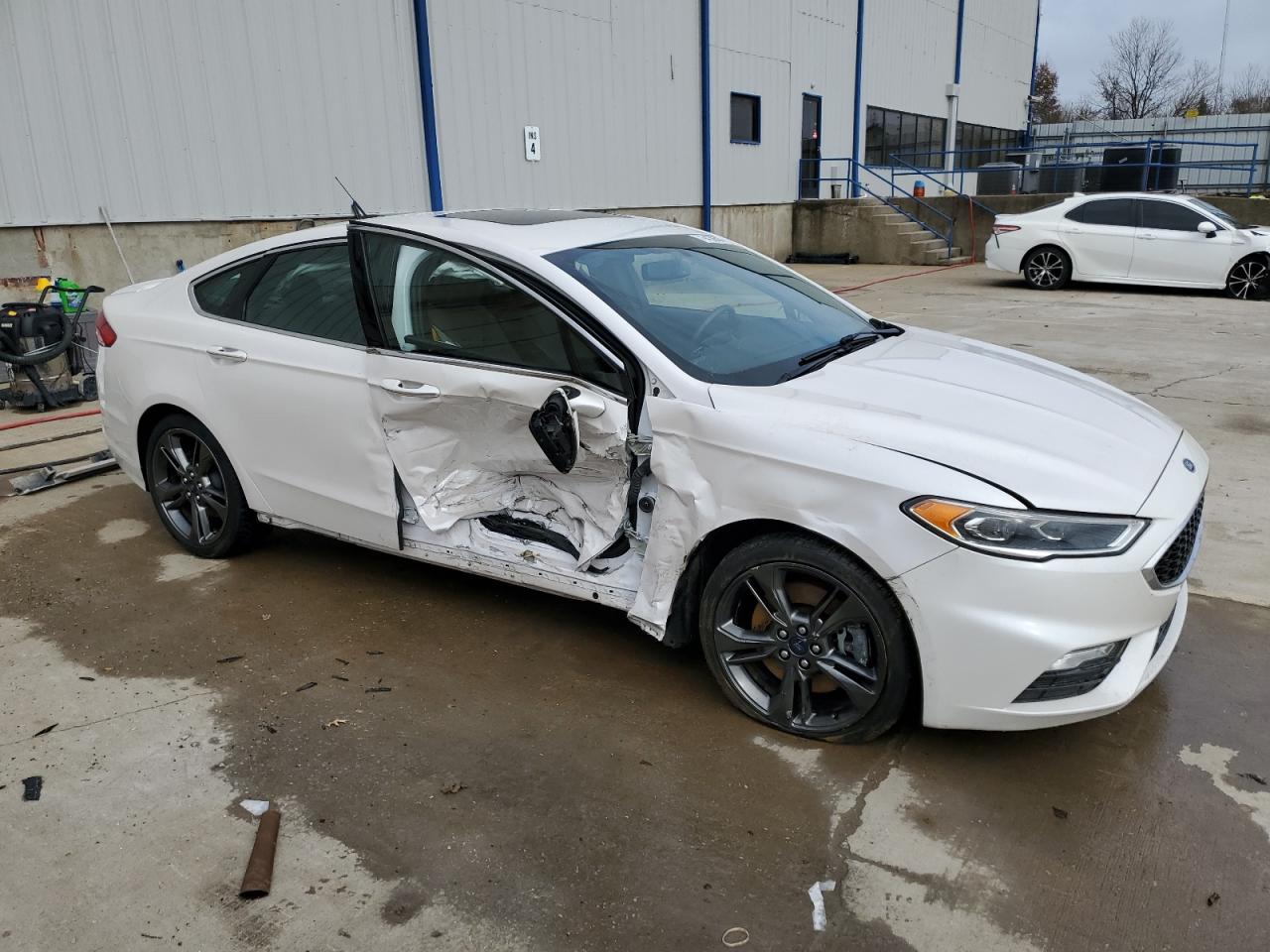 2017 Ford Fusion VIN 3FA6P0VP5HR194196 Copart auction photo, side damage thumbnail 4