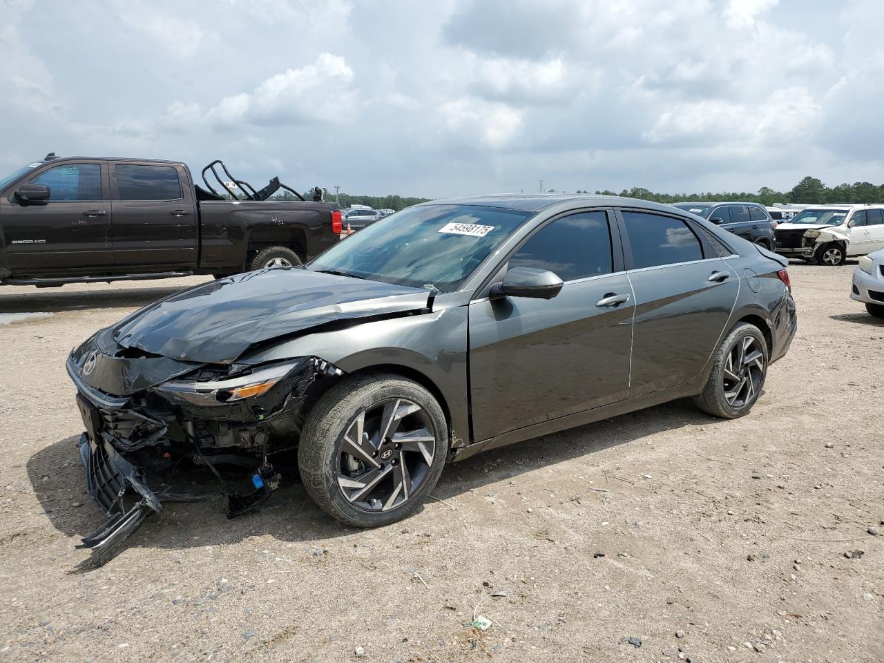 2024 Hyundai Elantra VIN KMHLP4DG8RU818133