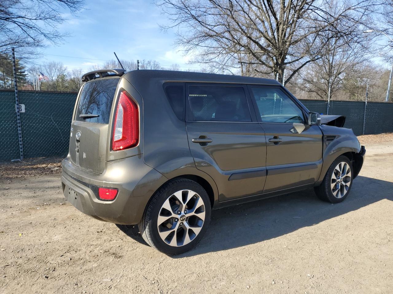 2012 KIA Soul VIN KNDJT2A64C7417482 Copart auction photo, front end damage thumbnail 3