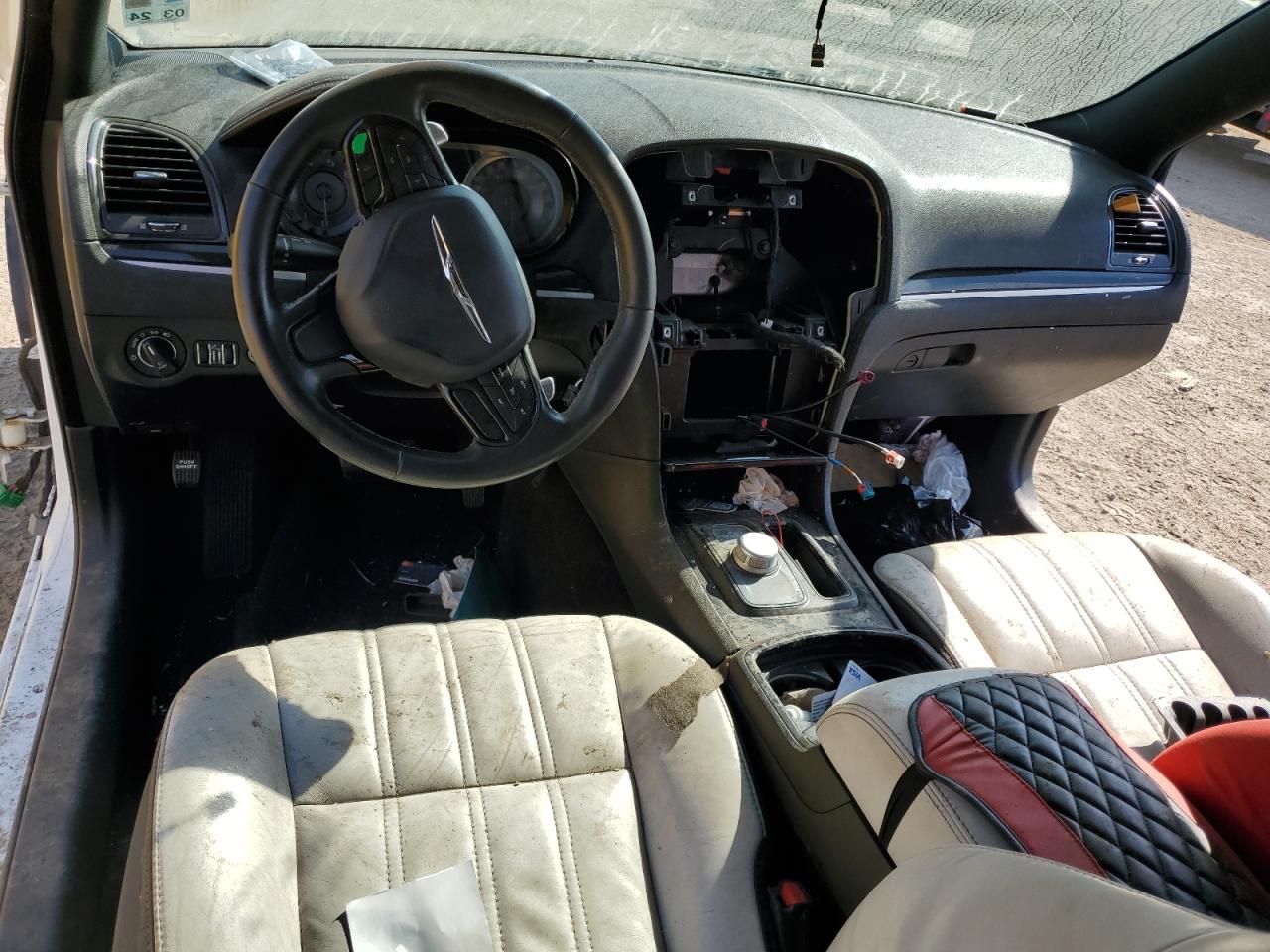 2019 Chrysler 300 VIN 2C3CCABG9KH565158 Copart auction photo, stripped damage thumbnail 8