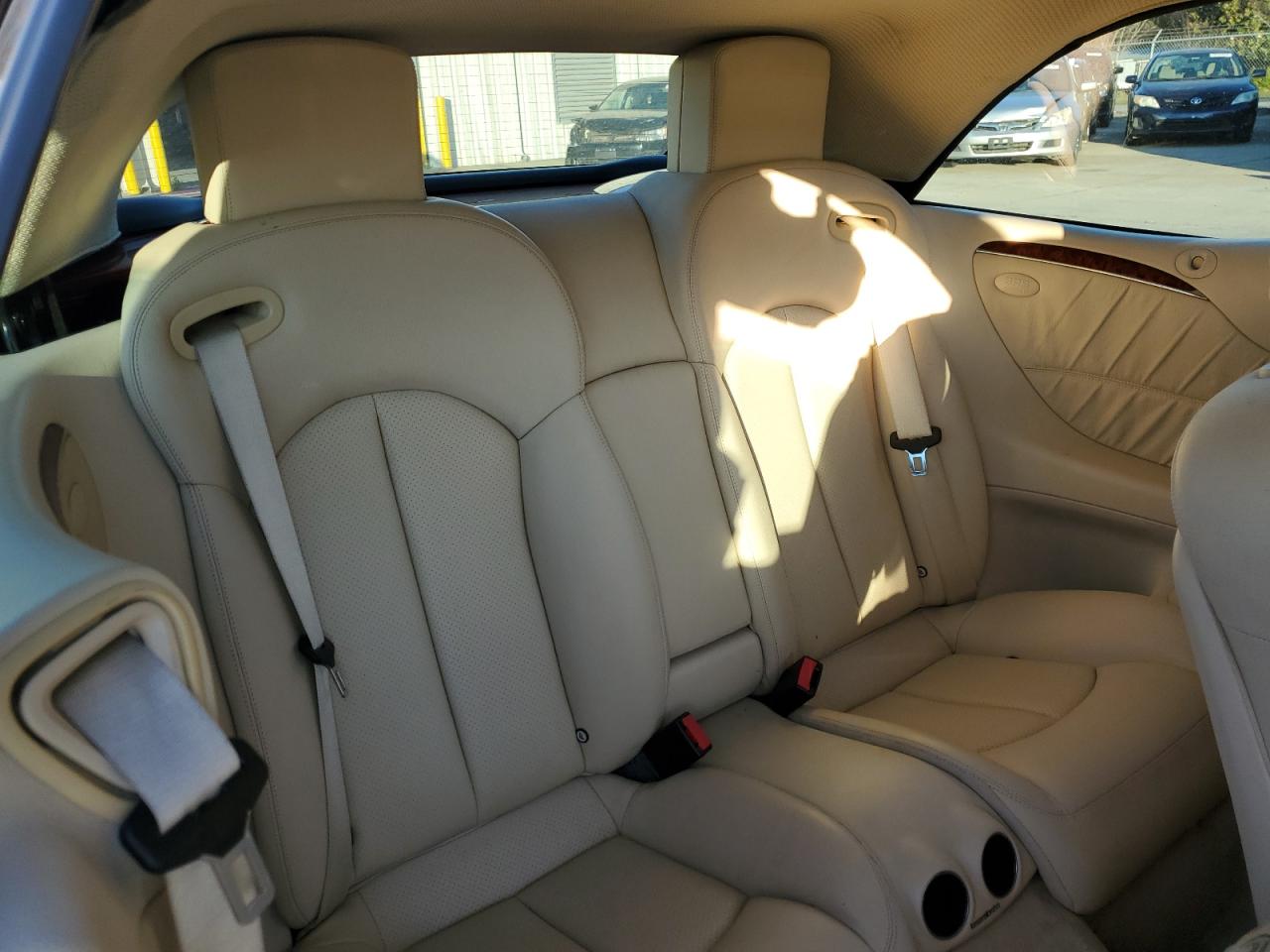 2005 Mercedes-Benz CLK-klasse VIN WDBTK65G75T055243 Copart auction photo, all over damage thumbnail 10