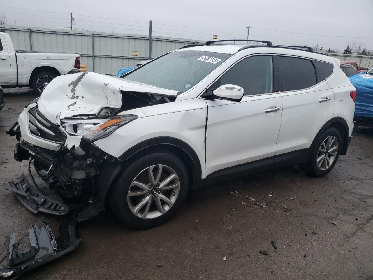 2015 Hyundai Santa Fe VIN 5XYZUDLA4FG266275