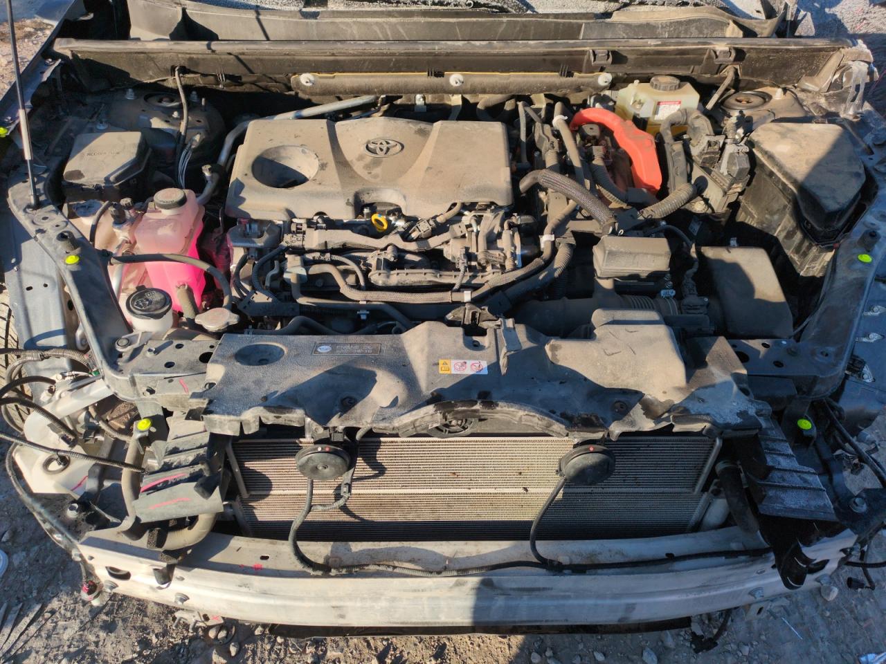 2020 Toyota RAV 4 VIN JTMRWRFV0LD067949 Copart auction photo, all over damage thumbnail 11