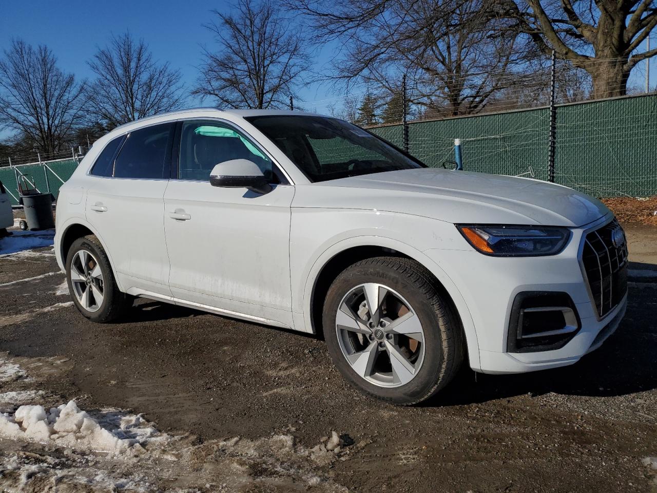 2023 Audi Q5 VIN WA1BBAFY1P2104186 Copart auction photo, undercarriage / minor dent/scratches damage thumbnail 4